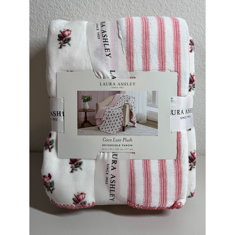 NEW Laura Ashley Coco Luxe Plush Reversible Throw 60" x70" Pink Floral